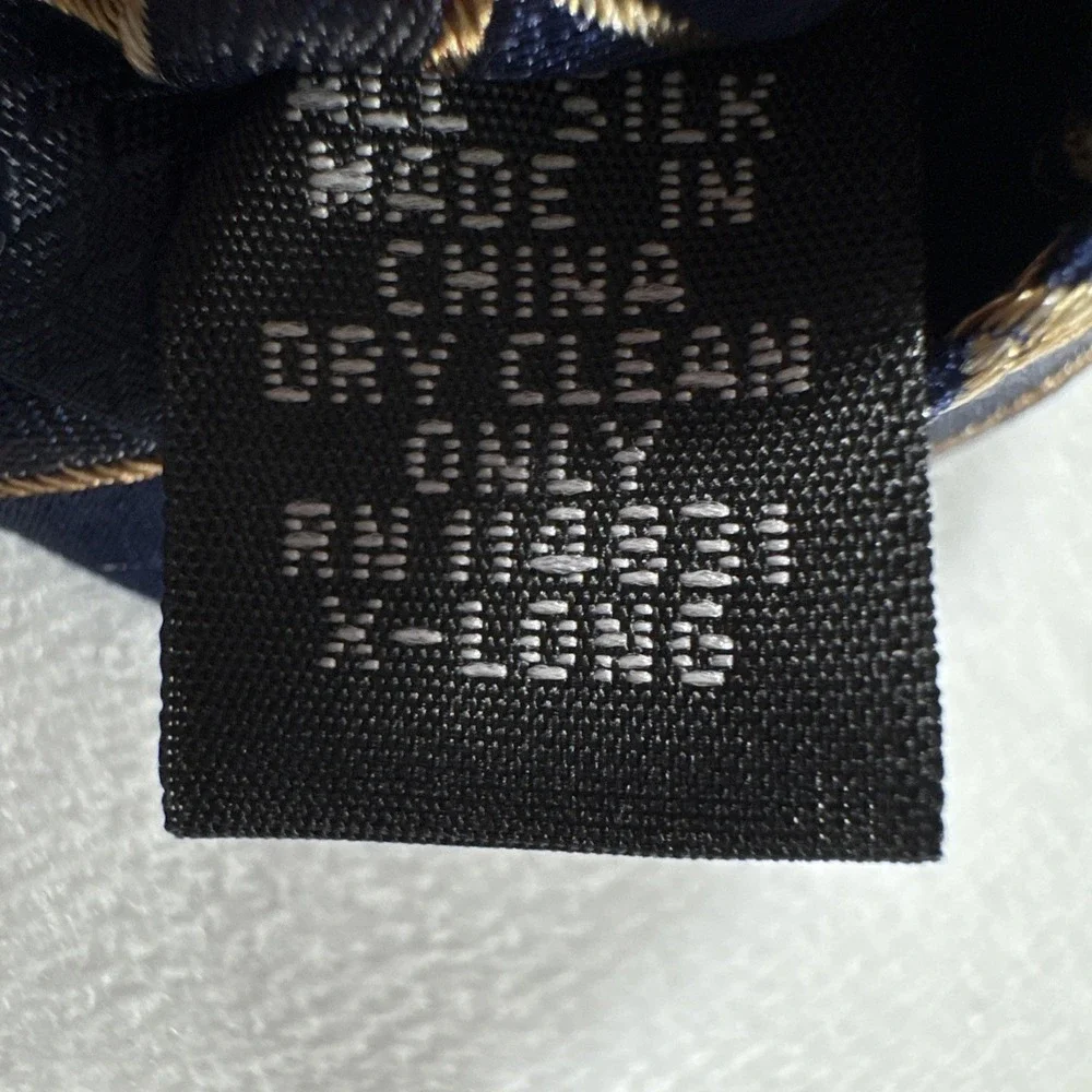 PAUL DIONE Men's 100% Silk Classic Necktie‎ Designer CHECKERED Navy Blue EUC